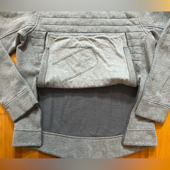 Lululemon Heathered Grey Quilted Side Zip Pullover Sweater - Size 6 - Picture 4 of 7